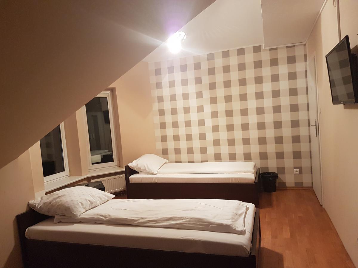 Duszka Hostel ワルシャワ エクステリア 写真