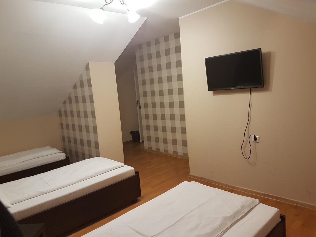 Duszka Hostel ワルシャワ エクステリア 写真