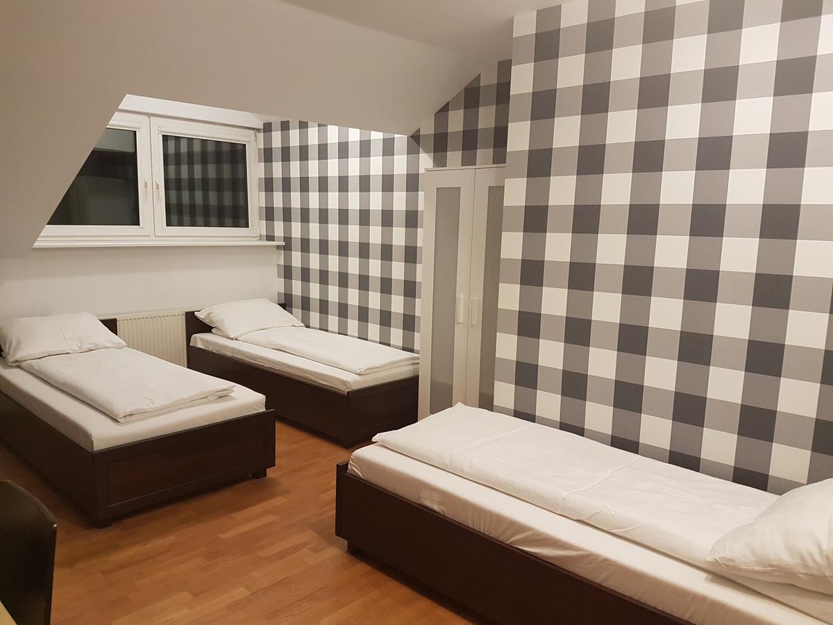 Duszka Hostel ワルシャワ エクステリア 写真